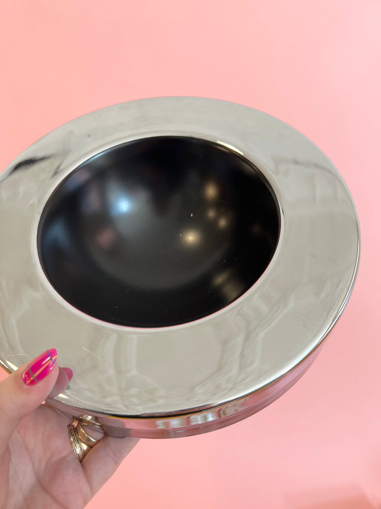 
            
                Load image into Gallery viewer, Vintage Space Age Ashtray by Luigi Massoni for Guzzini, Italy
            
        