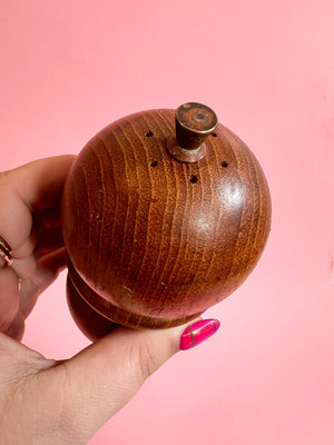 
            
                Load image into Gallery viewer, Vintage MCM Wooden Salt Shaker &amp;amp; Peppermill Combo
            
        