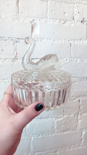 
            
                Load image into Gallery viewer, 1950&amp;#39;s Vintage Swan Glass Dish
            
        