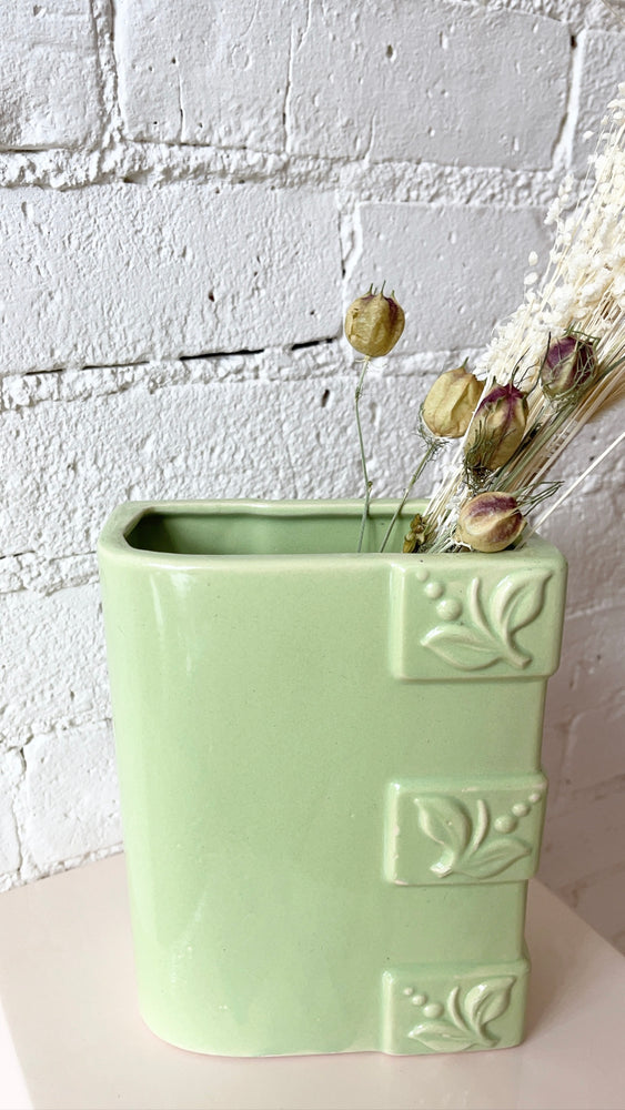 
            
                Load image into Gallery viewer, Vintage Ceramic Vase
            
        
