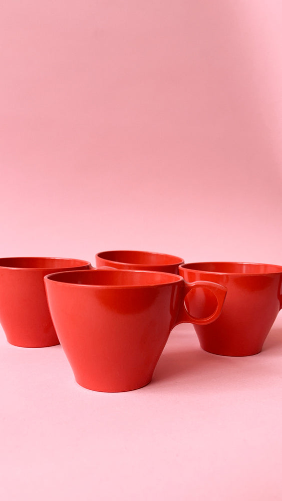 
            
                Load image into Gallery viewer, Vintage 60&amp;#39;s Melmac Coffee Mugs
            
        