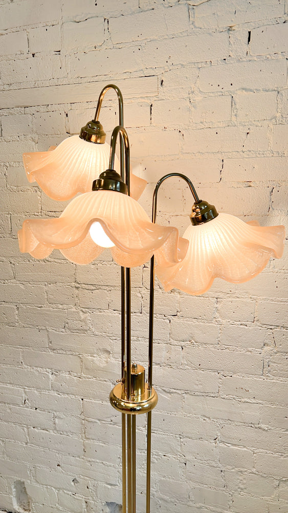 
            
                Load image into Gallery viewer, Vintage Floral Floor Lamp
            
        