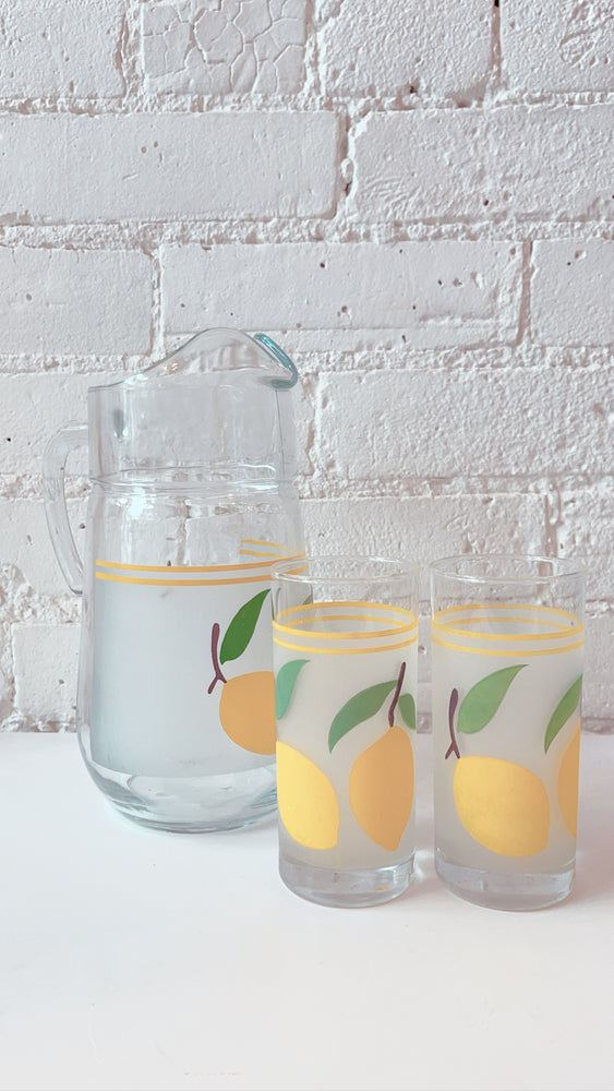 
            
                Load image into Gallery viewer, Vintage Frosted Lemonade Set
            
        