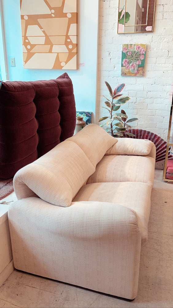 
            
                Load image into Gallery viewer, Vintage Maralunga Loveseat
            
        