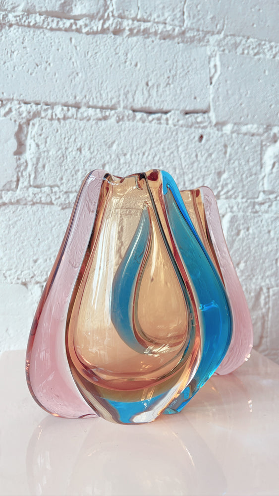 
            
                Load image into Gallery viewer, Vintage Art Glass Bud Vases
            
        