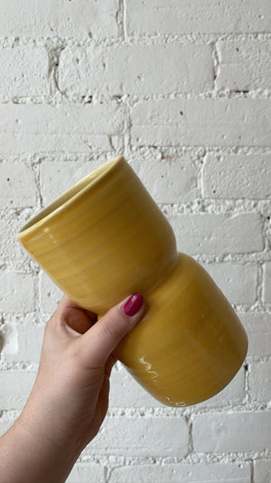 
            
                Load image into Gallery viewer, Vintage Porcelain Vase
            
        