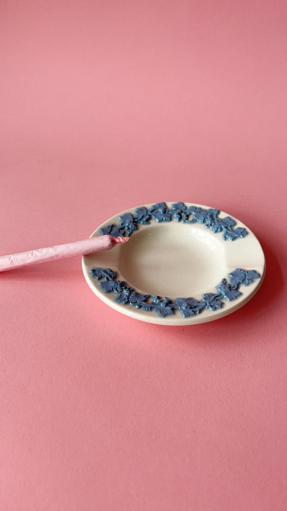 
            
                Load image into Gallery viewer, Vintage Wedgewood Ashtray
            
        