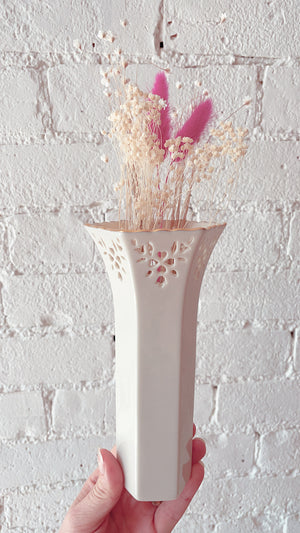 
            
                Load image into Gallery viewer, Vintage Lenox Vase
            
        