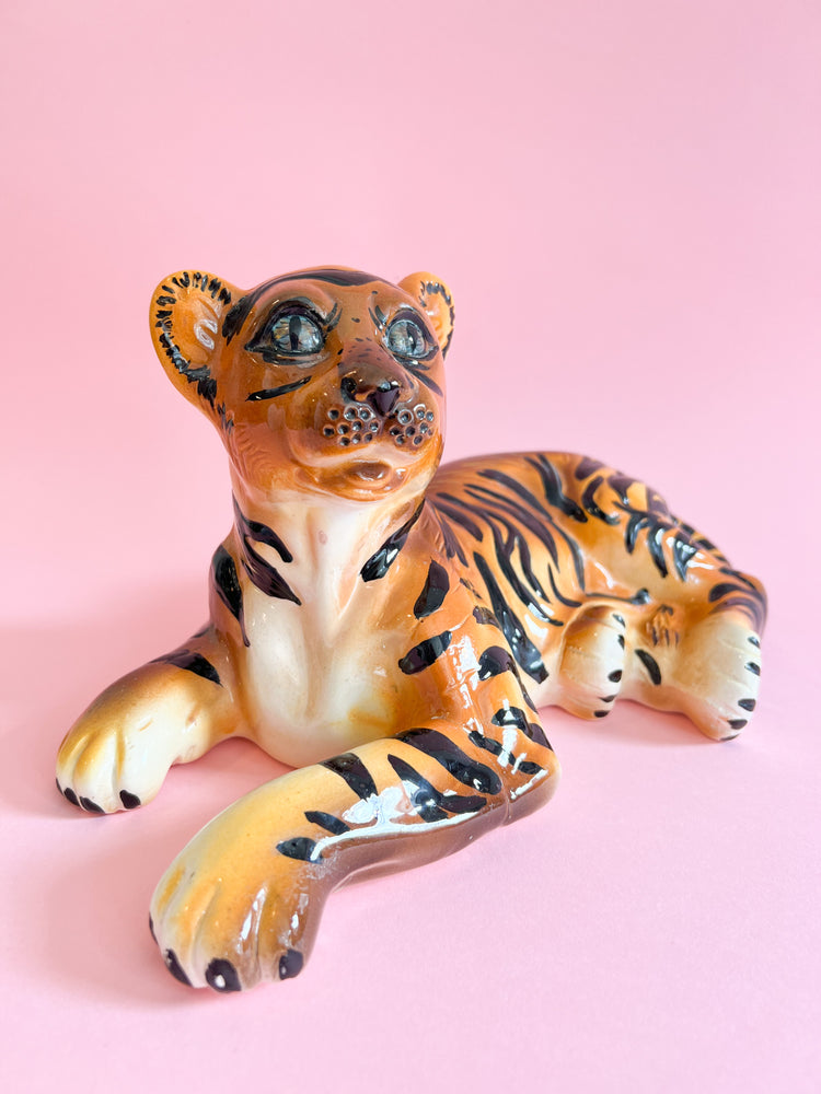 
            
                Load image into Gallery viewer, Vintage 1983 Ceramic Tiger Cub
            
        
