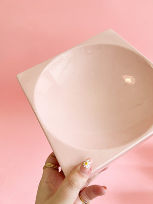 
            
                Load image into Gallery viewer, Vintage Pink Ceramic Catchall
            
        