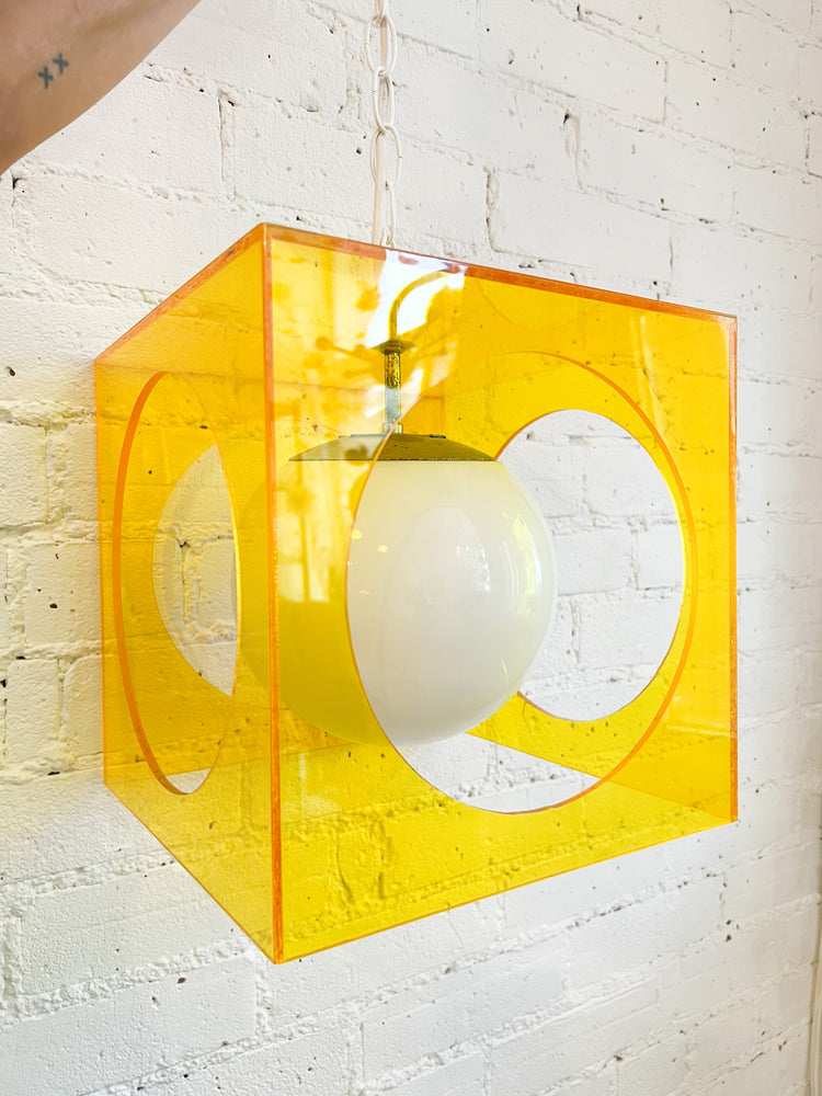 
            
                Load image into Gallery viewer, 1970&amp;#39;s Yellow Plexiglass Cube Orb Lamp
            
        