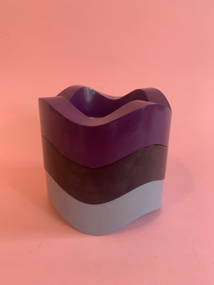 
            
                Load image into Gallery viewer, Vintage 1960&amp;#39;s Helit Sinus Stackable Ashtrays
            
        