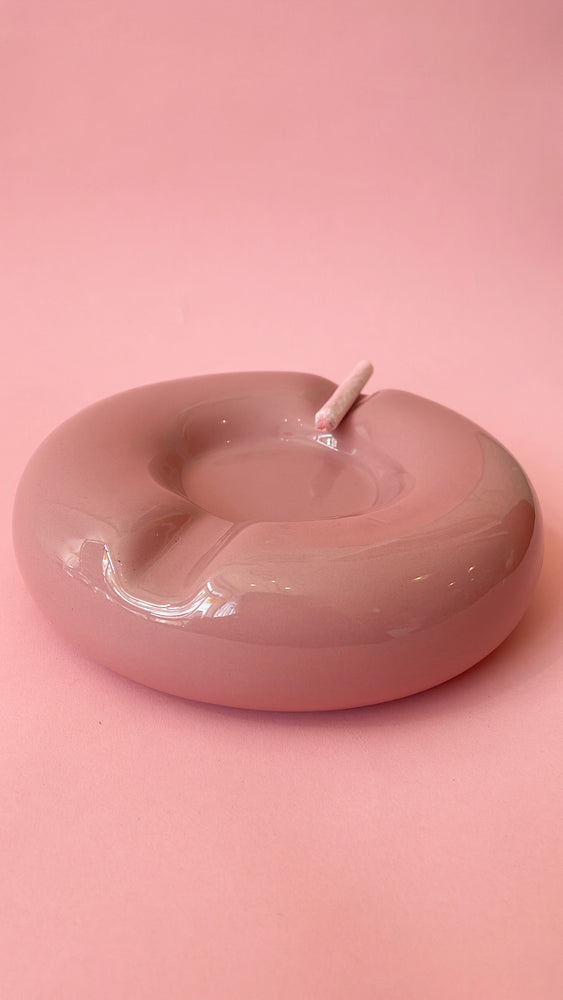 
            
                Load image into Gallery viewer, Vintage Ceramic Donut Ashtray
            
        