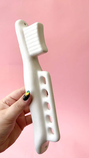 
            
                Load image into Gallery viewer, Vintage 80&amp;#39;s Ceramic Toothbrush Holder
            
        