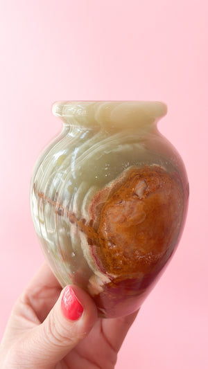 
            
                Load image into Gallery viewer, Vintage Onyx Bud Vase
            
        
