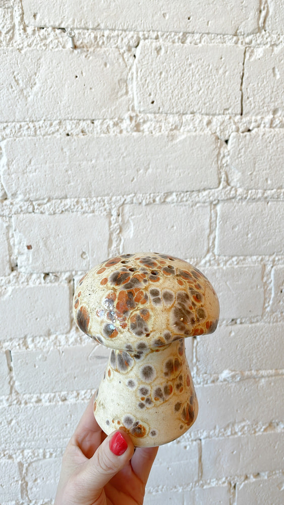 
            
                Load image into Gallery viewer, Vintage Ceramic Mushroom
            
        