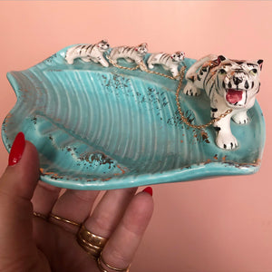 
            
                Load image into Gallery viewer, Vintage White Tiger Ashtray
            
        