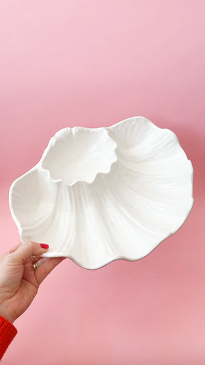 Vintage Ceramic Shell Chip and Dip