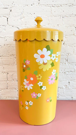 
            
                Load image into Gallery viewer, Vintage Floral Laundry Hamper
            
        