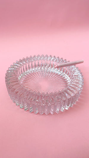 
            
                Load image into Gallery viewer, Vintage Starburst Ashtray/Catchall
            
        