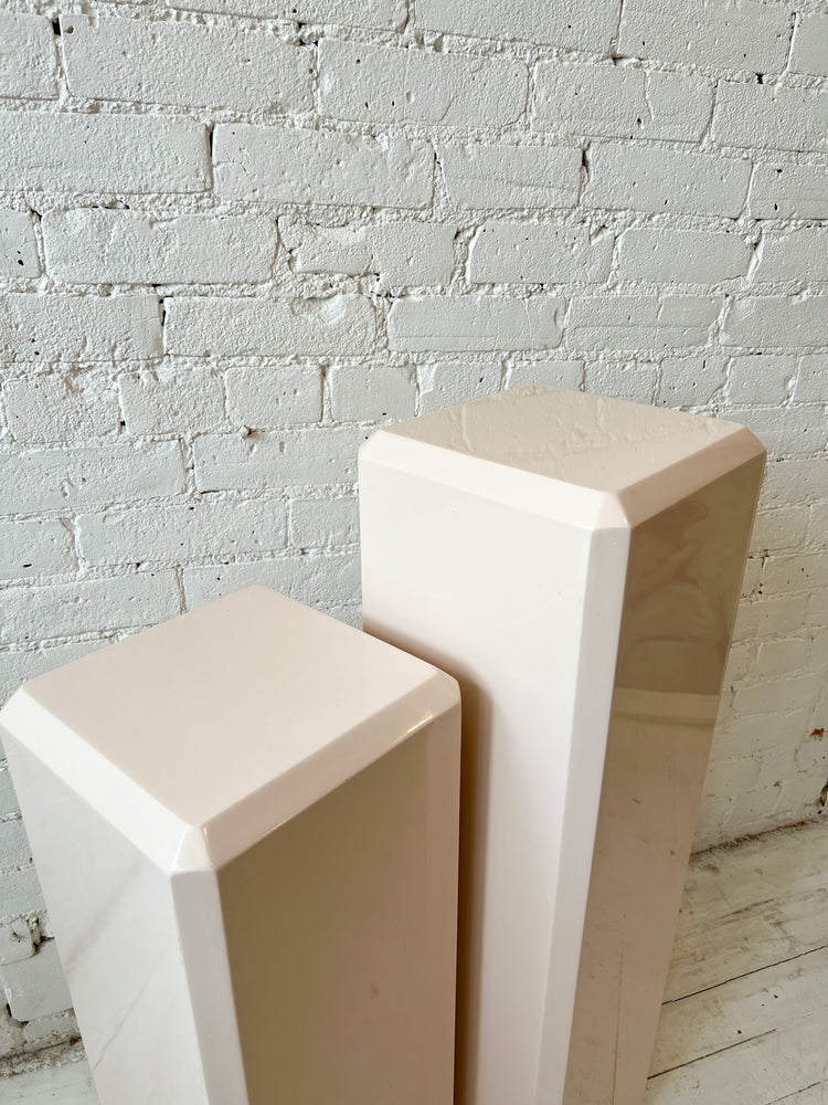 
            
                Load image into Gallery viewer, Vintage Light Pink Plinths
            
        