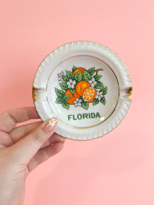 
            
                Load image into Gallery viewer, Vintage Porcelain Florida Orange Ashtray
            
        