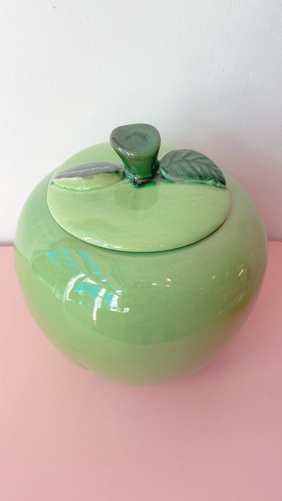 
            
                Load image into Gallery viewer, Vintage Green Apple Cookie Jar
            
        