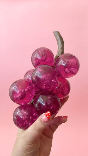 
            
                Load image into Gallery viewer, Vintage 60&amp;#39;s Lucite Grapes
            
        