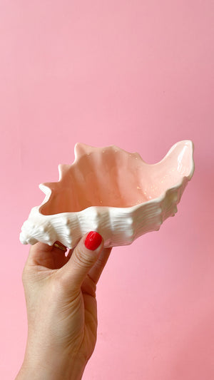 
            
                Load image into Gallery viewer, Vintage Fitz and Floyd Sea Shell Trinket Dish
            
        