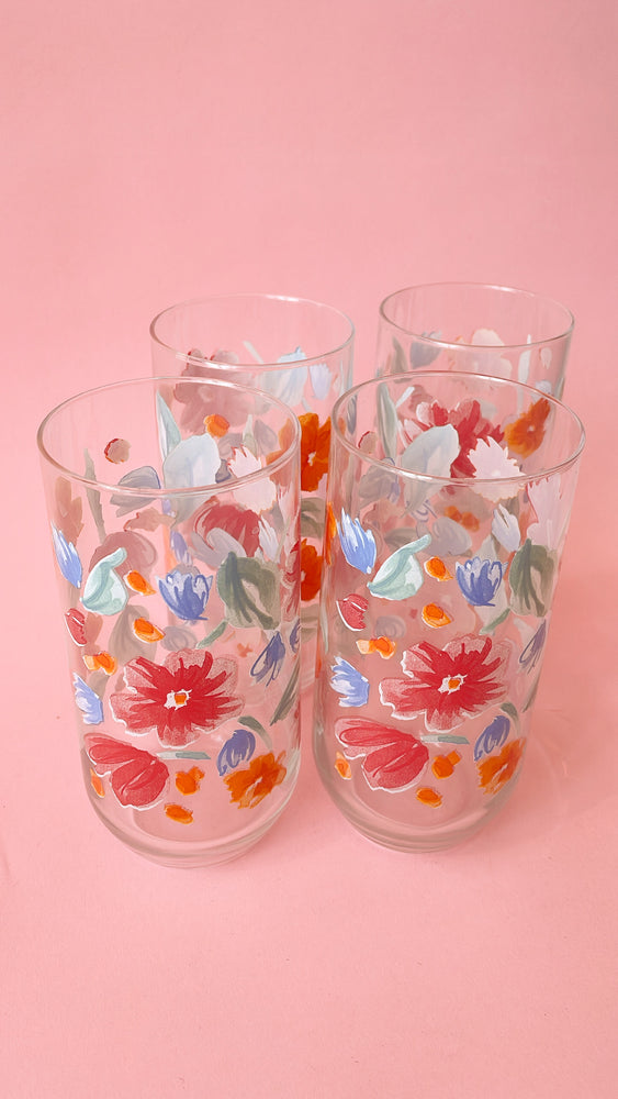 
            
                Load image into Gallery viewer, Vintage Anchor Hocking Floral Tumblers
            
        