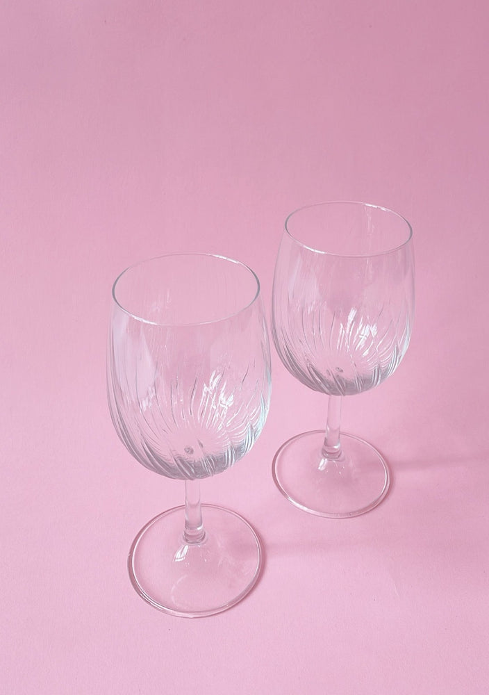 Vintage Swirl Wine Glasses