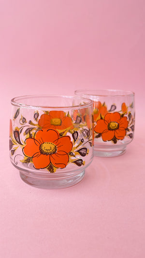 
            
                Load image into Gallery viewer, Vintage Retro Flower Juice Glasses
            
        