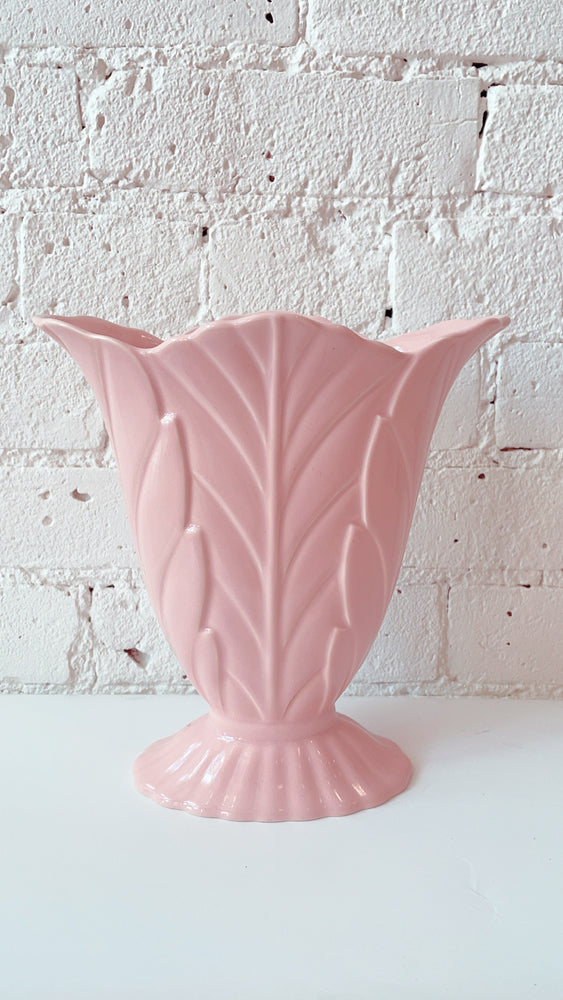 
            
                Load image into Gallery viewer, Vintage Ceramic Vase
            
        