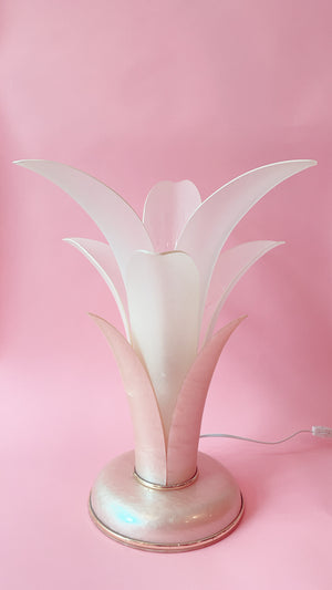 
            
                Load image into Gallery viewer, Vintage Lucite Table Lamp
            
        