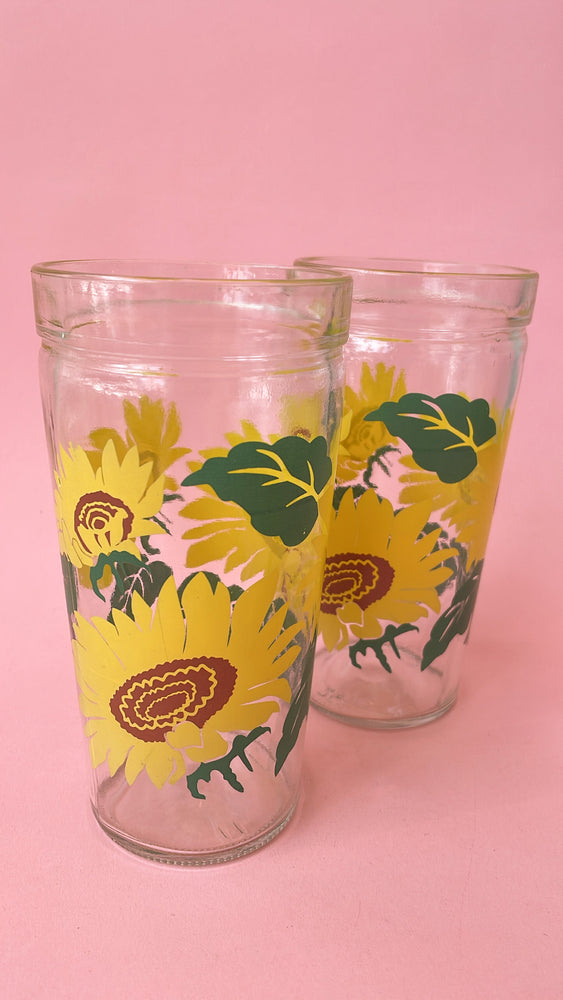 
            
                Load image into Gallery viewer, Vintage Sunflower Glasses
            
        
