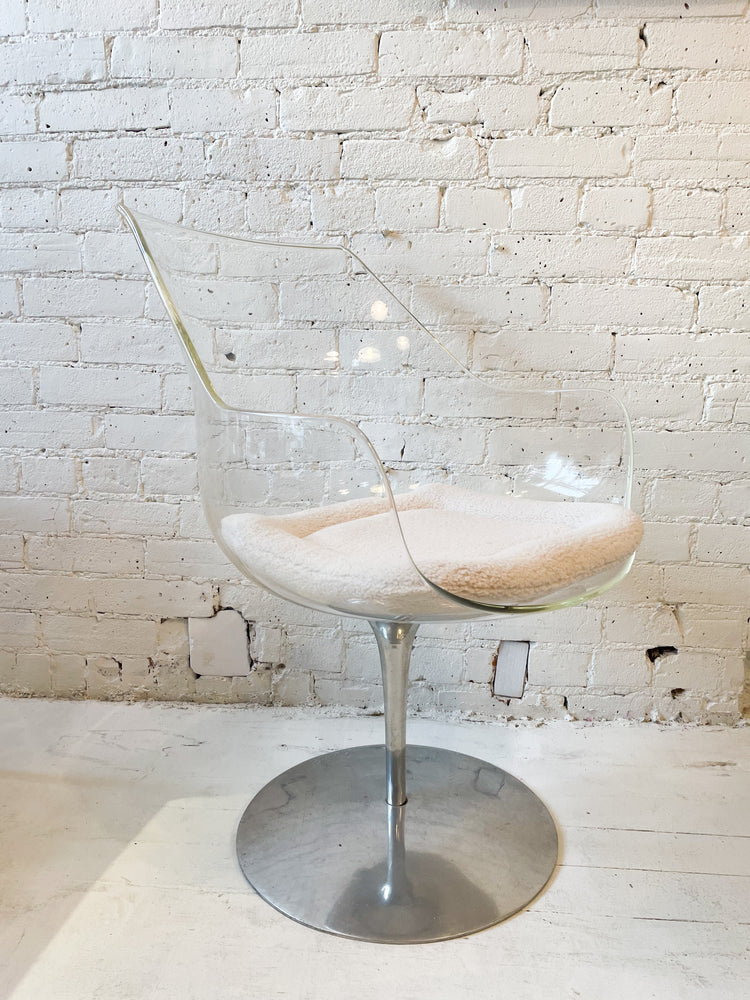 
            
                Load image into Gallery viewer, 1960s Estelle &amp;amp; Erwine Laverne Lucite Champagne Chair
            
        