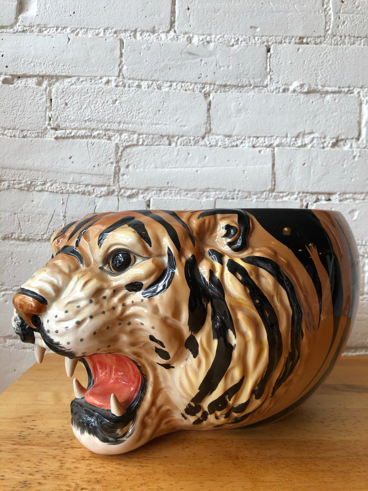 
            
                Load image into Gallery viewer, Fitz &amp;amp; Floyd 1986 Tiger Planter
            
        