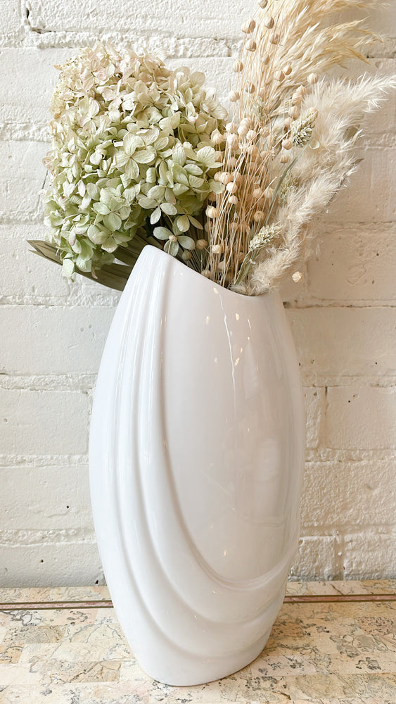 
            
                Load image into Gallery viewer, Vintage Art Deco Ceramic Vase
            
        