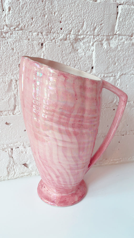 
            
                Load image into Gallery viewer, Vintage Kensington Vase
            
        