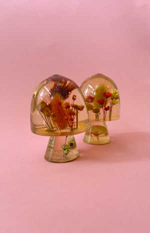 
            
                Load image into Gallery viewer, Vintage Lucite Mushroom with Dried Florals
            
        
