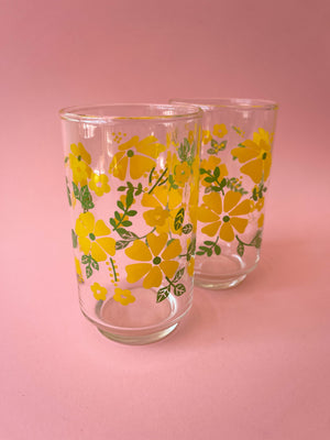 
            
                Load image into Gallery viewer, Vintage Yellow Daisy Libbey Glasses
            
        