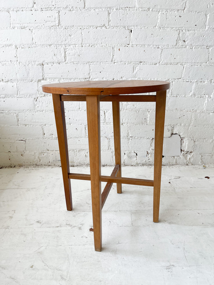 
            
                Load image into Gallery viewer, Vintage Mid Century Teak Folding Side Table
            
        