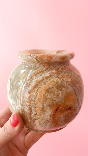 
            
                Load image into Gallery viewer, Vintage Onyx Bud Vase
            
        