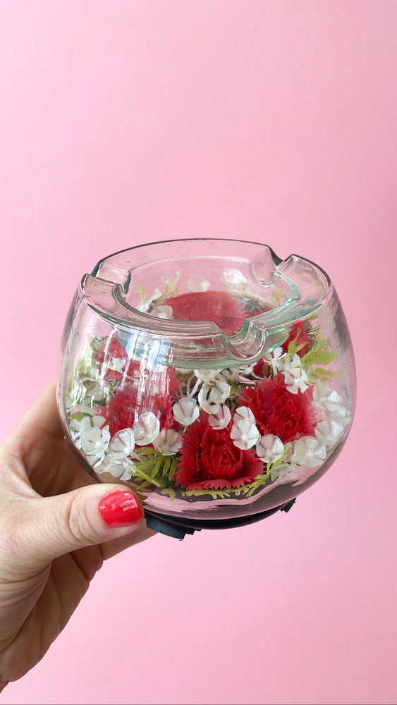 
            
                Load image into Gallery viewer, Vintage Terrarium Floral Ashtray
            
        