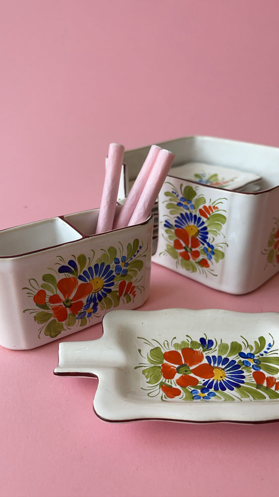
            
                Load image into Gallery viewer, Vintage Ceramic Ashtrays and Cigarette Holder
            
        