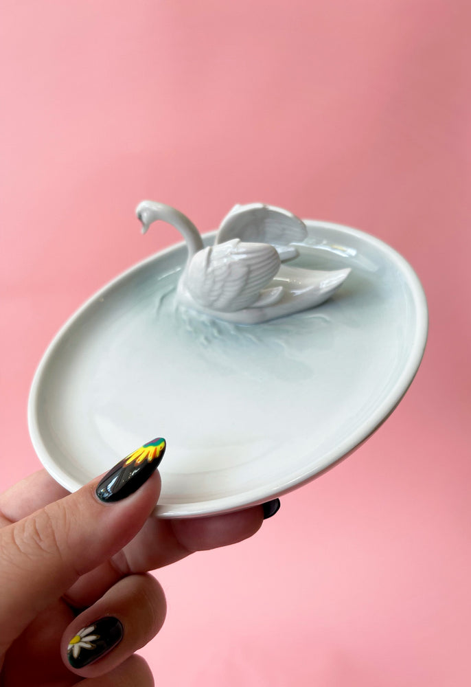 Vintage Ceramic Swan Ring Dish