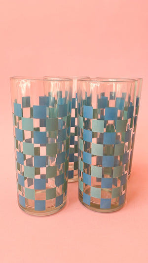 
            
                Load image into Gallery viewer, Vintage Checkered Glasses
            
        