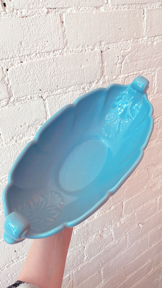 
            
                Load image into Gallery viewer, Vintage Abingdon Pottery Dish
            
        