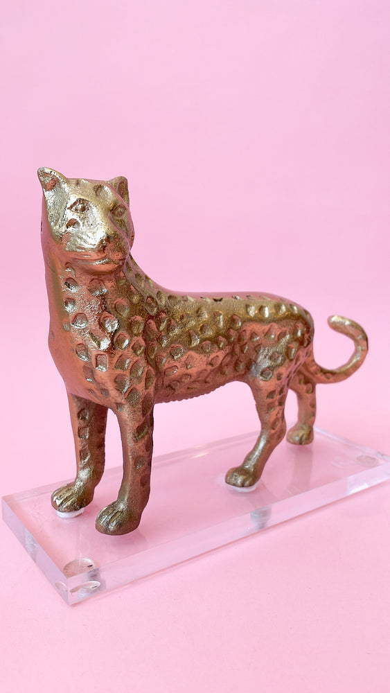 
            
                Load image into Gallery viewer, Vintage Brass Cheetah on Lucite Stand
            
        